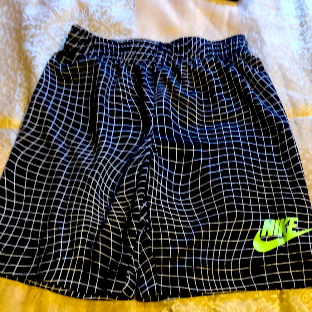 Black and white nike basketball shorts